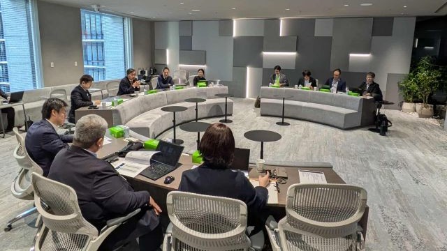 第３期メガベンチャー勉強会（共同座長 有限会社あずさ監査法人 山田理事長、経済産業省資源エネルギー庁 小林省エネルギー・新エネルギー部長）の第２回を開催しました。